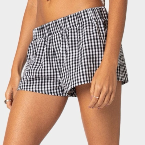 Edikted Plaid Black and White Gingham Shorts Elastic Waist Boxer - Picture 8 of 8